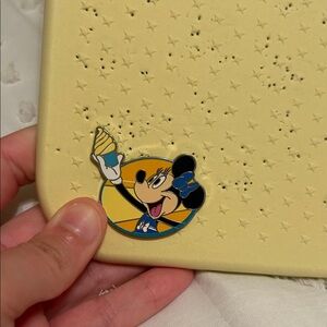 Minnie dole whip pin